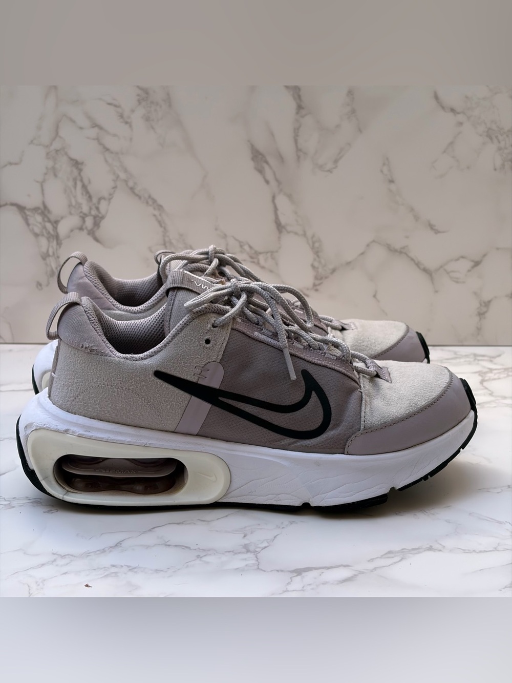 Nike Women's DQ2904-002 Air Max Intrlk Shoes Sneakers Amethyst Ash Size 8.5